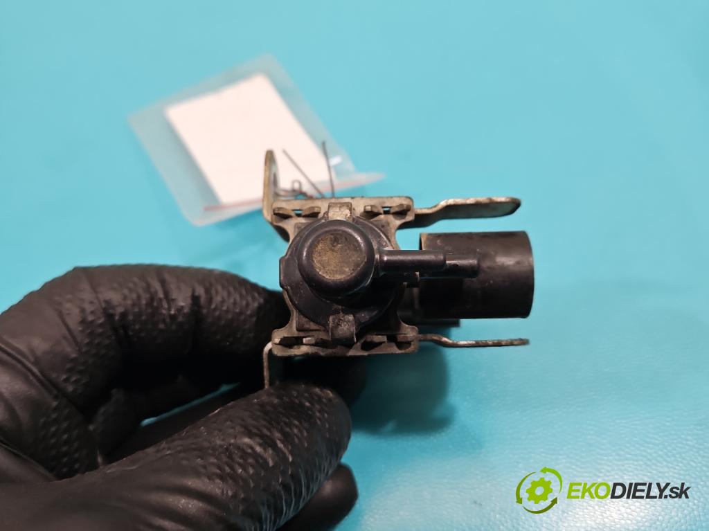 Honda CR-V II 2001-2006 2.2 i-CTDi 140 HP manual 103 kW 2204 cm3 5- ventil podtlaku 139700-0870087 (Ventil)