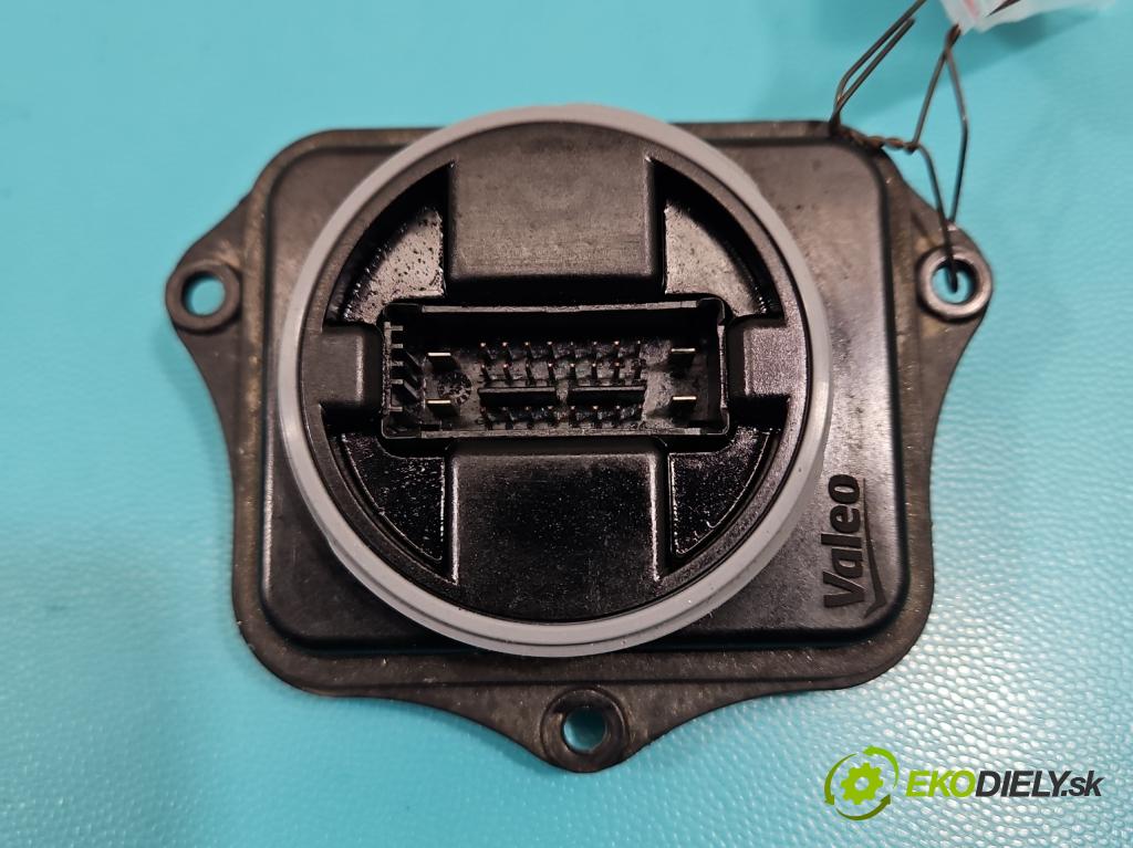 Vw Passat B7 2010-2014 2.0 tdi 140 HP automatic 103 kW 1968 cm3 5- střídač: xenon 3D0941329C (Riadiaca jednotka xenónu)