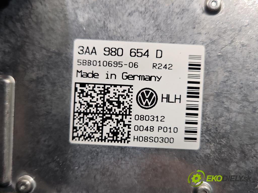 Vw Passat B7 2010-2014 2.0 tdi 140 hp automatic 103 kW 1968 cm3 5- Kamera přední 3AA980654D