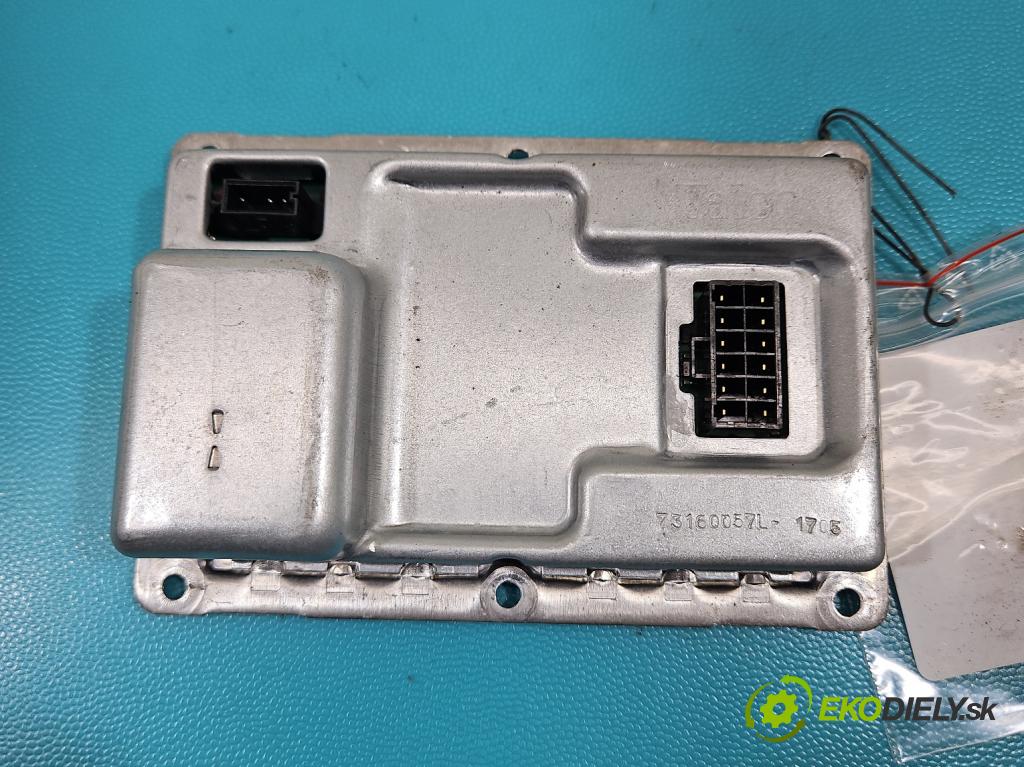 Porsche Cayenne I 2002-2010 3.2 V6 250 HP automatic 184 kW 3189 cm3 5- střídač: xenon 89032133 (Riadiaca jednotka xenónu)