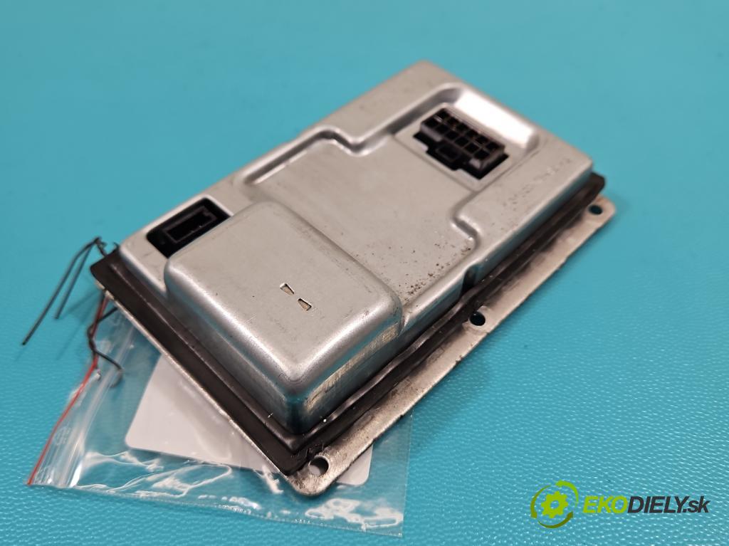 Porsche Cayenne I 2002-2010 3.2 V6 250 HP automatic 184 kW 3189 cm3 5- střídač: xenon 89032133 (Riadiaca jednotka xenónu)