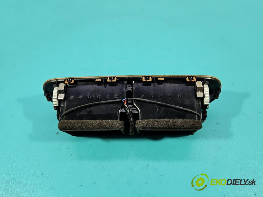 Porsche Cayenne I 2002-2010 3.2 V6 250 HP automatic 184 kW 3189 cm3 5- Mřížka: kúrenia stredová 7L5819727A (Mriežka kúrenia (fukár))