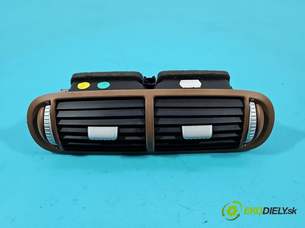 Porsche Cayenne I 2002-2010 3.2 V6 250 HP automatic 184 kW 3189 cm3 5- Mřížka: kúrenia stredová 7L5819727A (Mriežka kúrenia (fukár))