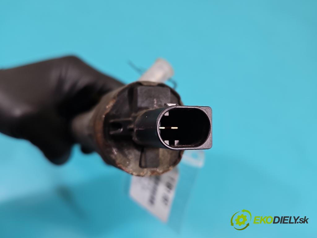 Skoda Rapid 2012-2019 1.6 tdi 90 HP manual 66 kW 1598 cm3 5- lišta vstrekovacia 03L130089B (Vstrekovacia lišta)