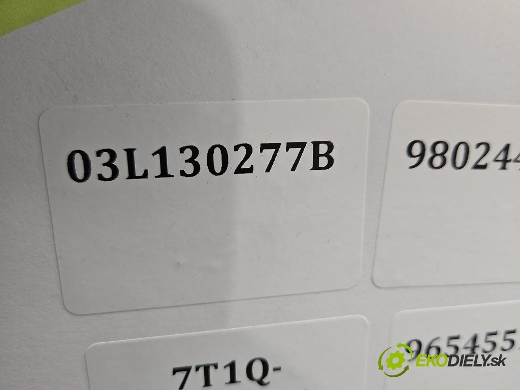 Skoda Rapid 2012-2019 1.6 tdi 90 HP manual 66 kW 1598 cm3 5- vstrek 03L130277B (Vstrekovač paliva)