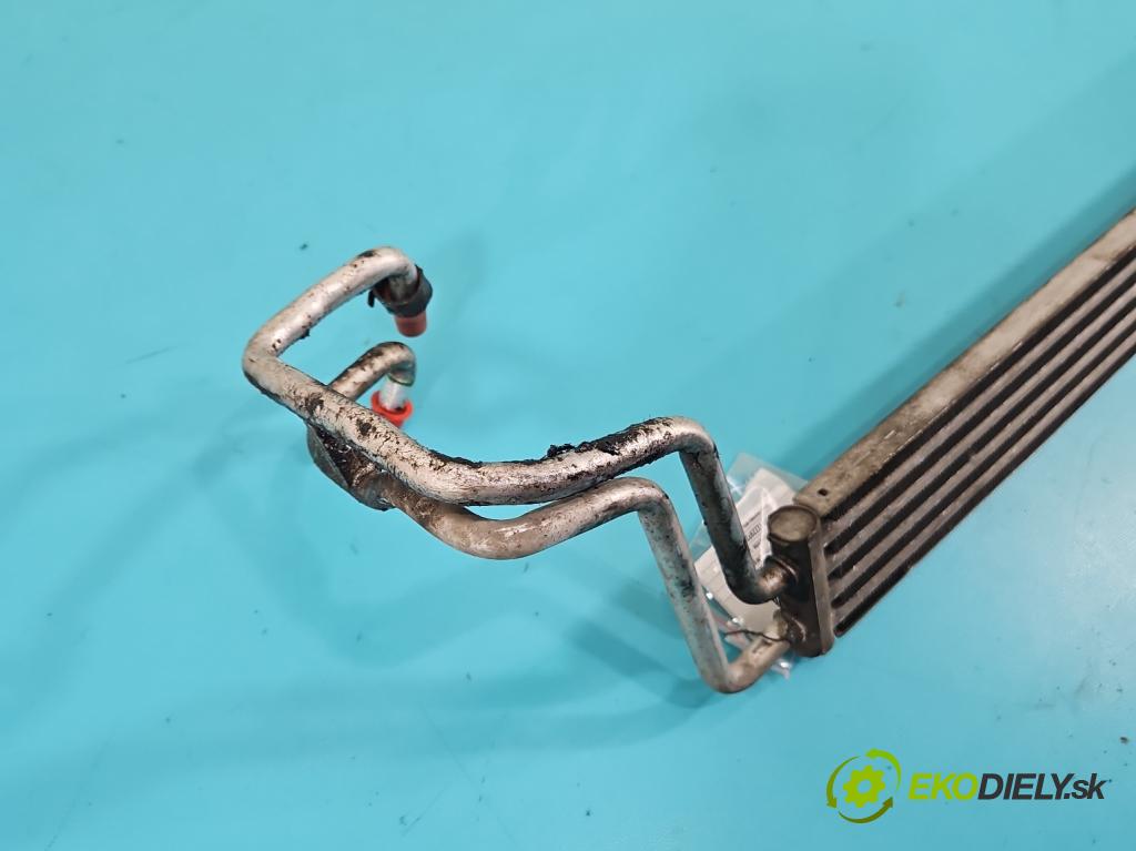 Porsche Cayenne I 2002-2010 3.2 V6 250 HP automatic 184 kW 3189 cm3 5- chladič oleja: 7L5422885B