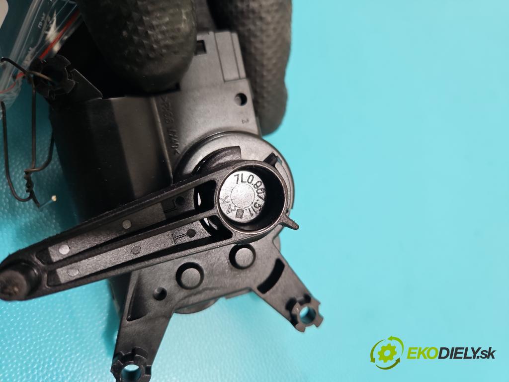 Porsche Cayenne I 2002-2010 3.2 V6 250 hp automatic 184 kW 3189 cm3 5- motorek topení 52411483R03