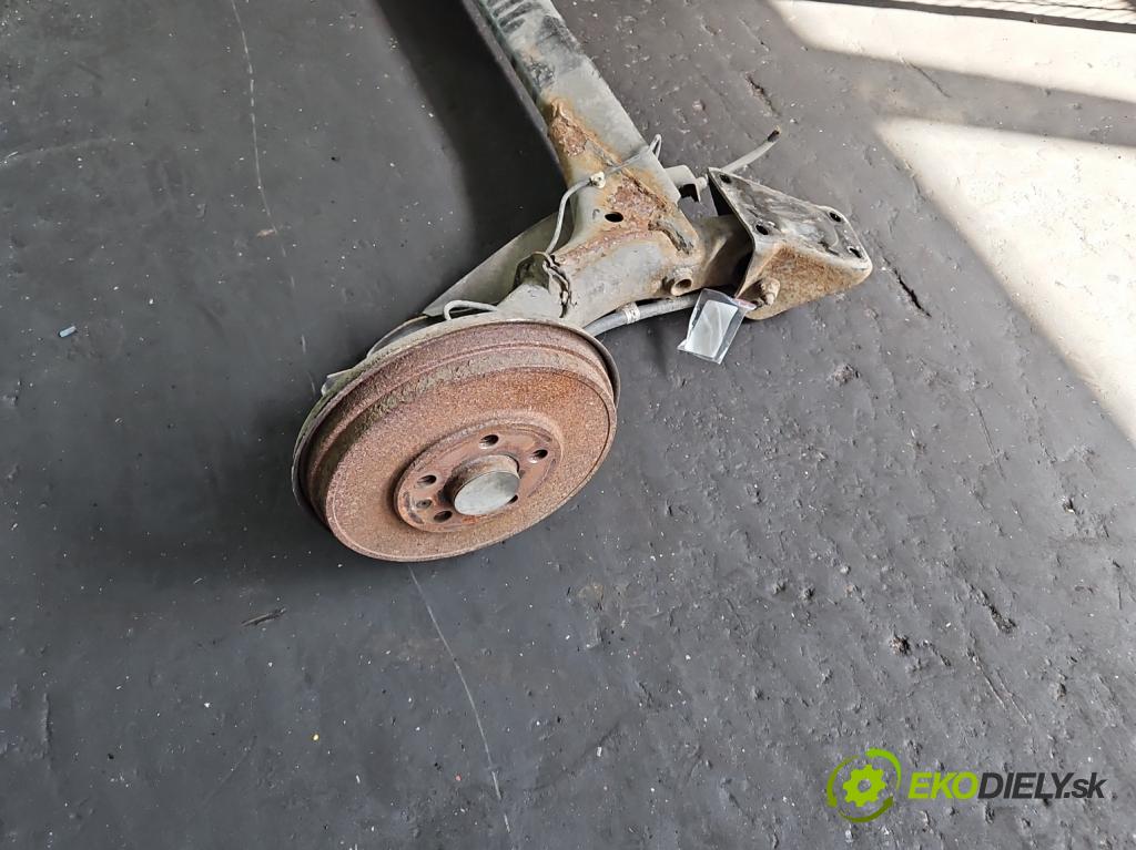 Skoda Rapid 2012-2019 1.6 tdi 90 hp manual 66 kW 1598 cm3 5- zadní výztuha  (Zadní výztuha)