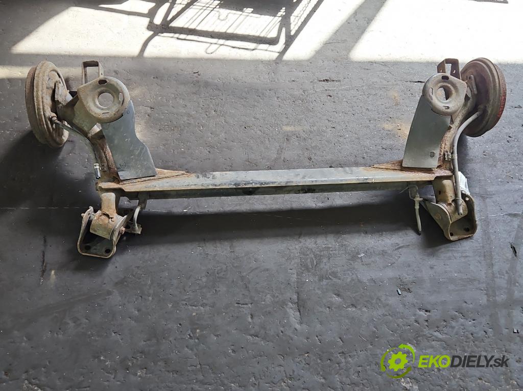 Skoda Rapid 2012-2019 1.6 tdi 90 hp manual 66 kW 1598 cm3 5- zadní výztuha  (Zadní výztuha)