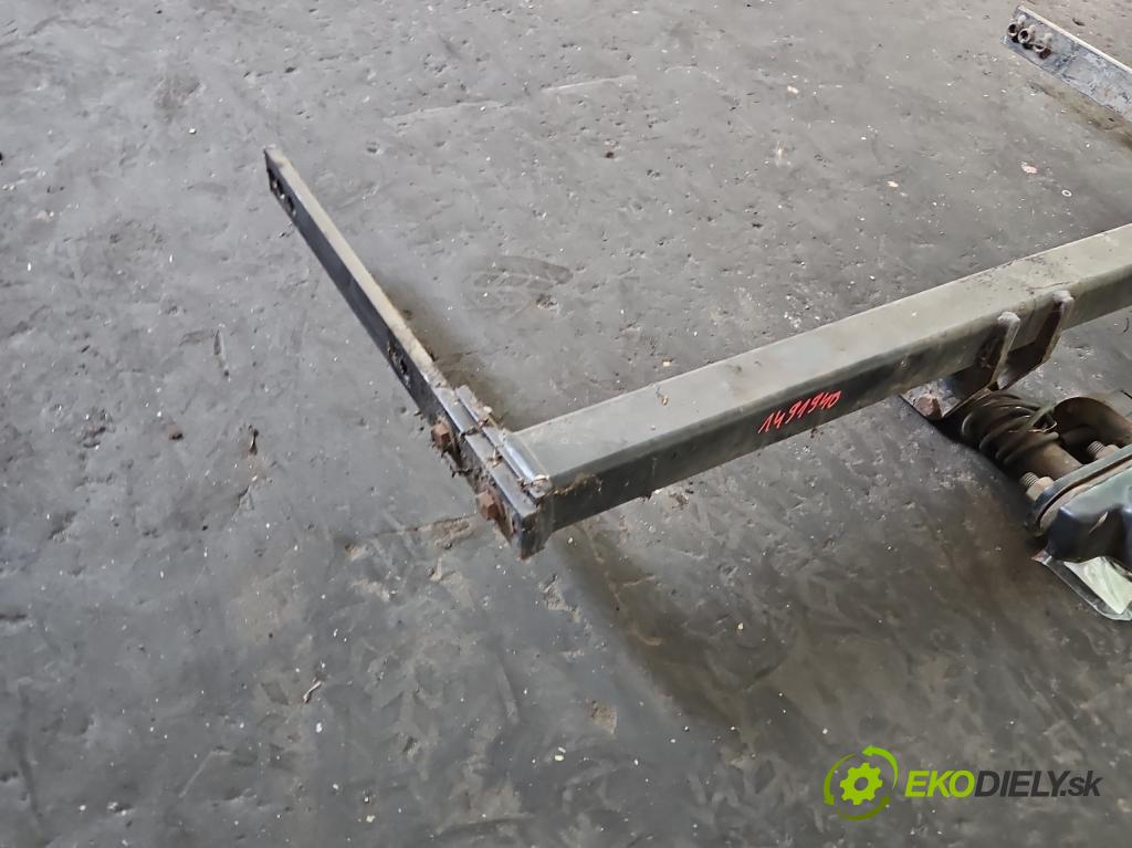 Skoda Octavia II 2004-2013 1.9 tdi 105 hp manual 77 kW 1896 cm3 5- oko tažné  (Tažné zařízení)