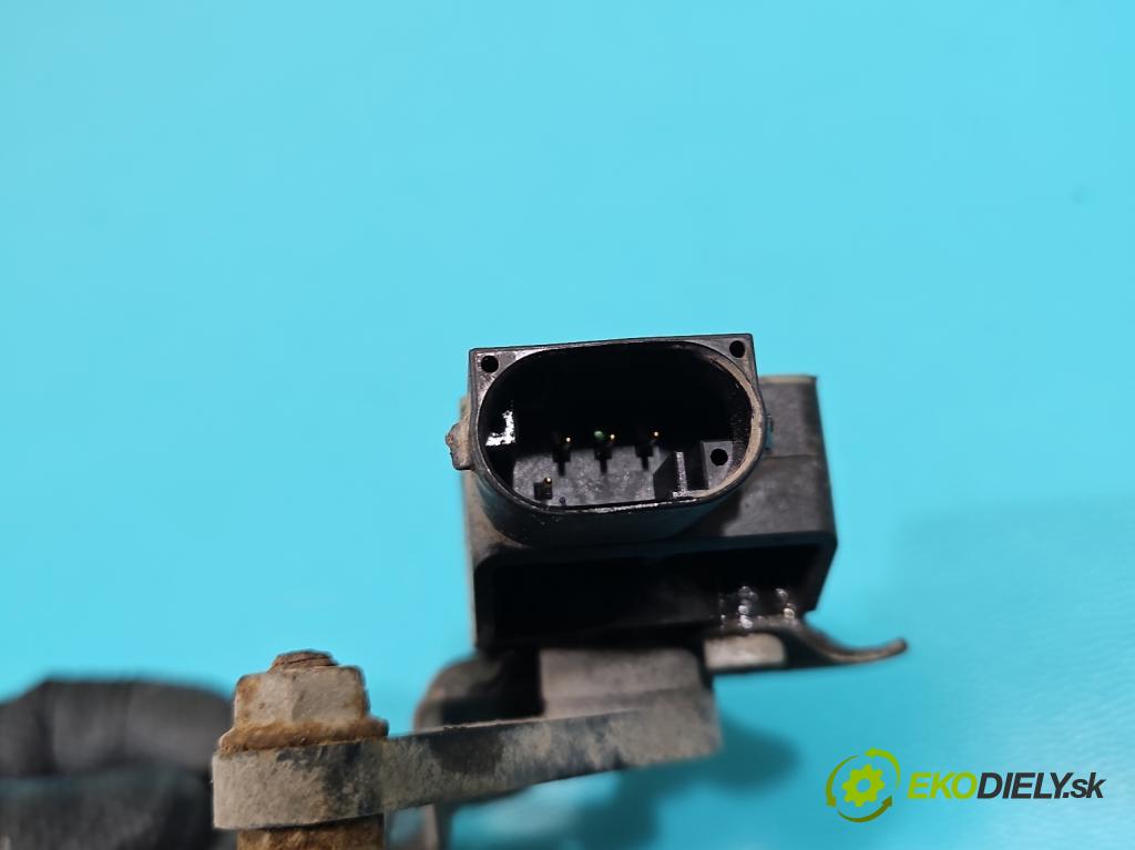 Porsche Cayenne I 2002-2010 3.2 V6 250 HP automatic 184 kW 3189 cm3 5- snímač nastavenia xenon 7L0616214B (Snímač)