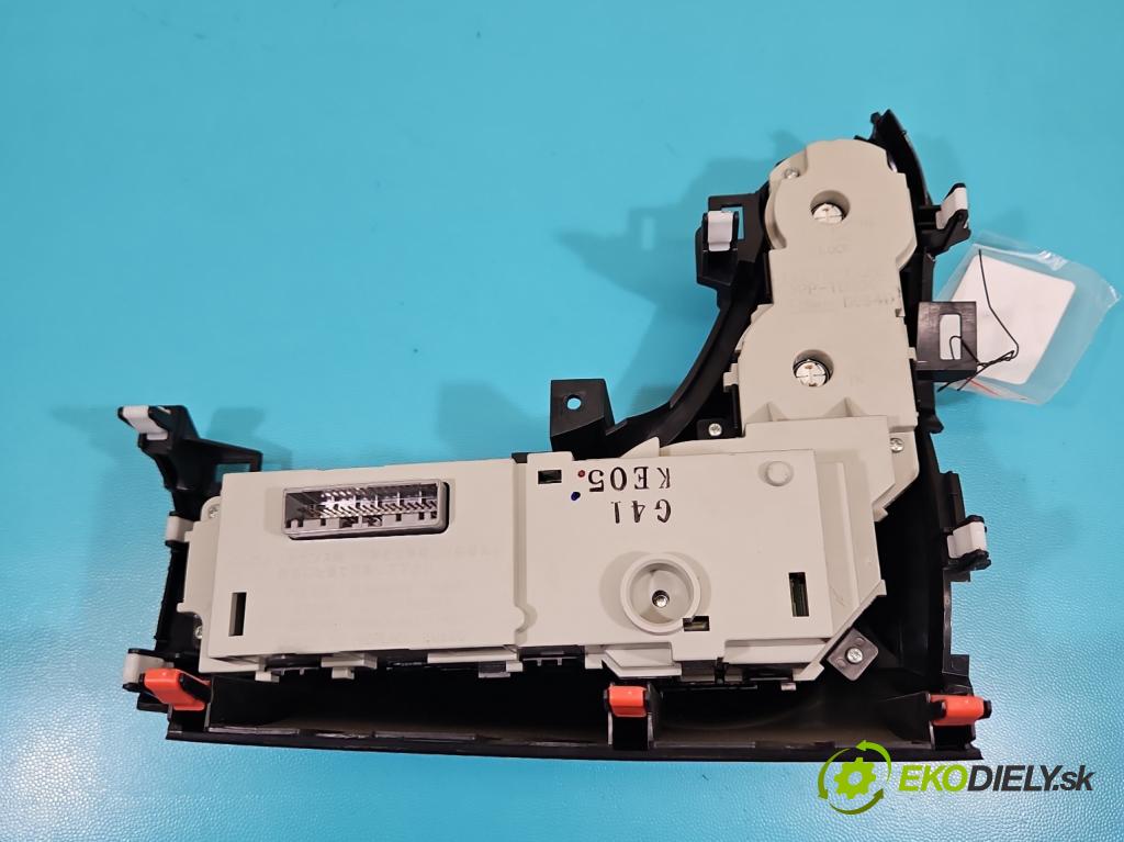Honda Jazz III 2008-2014 1.3 16V 99 HP manual 73 kW 1339 cm3 5- panel kúrenia