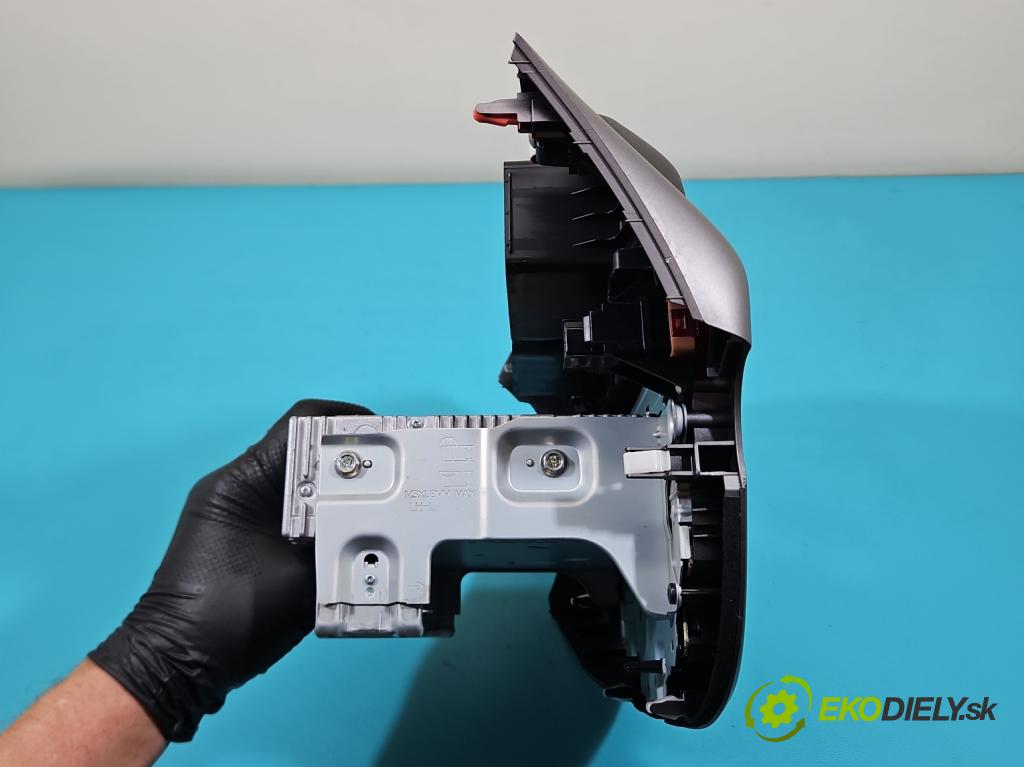 Honda Jazz III 2008-2014 1.3 16V 99 HP manual 73 kW 1339 cm3 5- Radio originál 39101-TF0-G212-M1