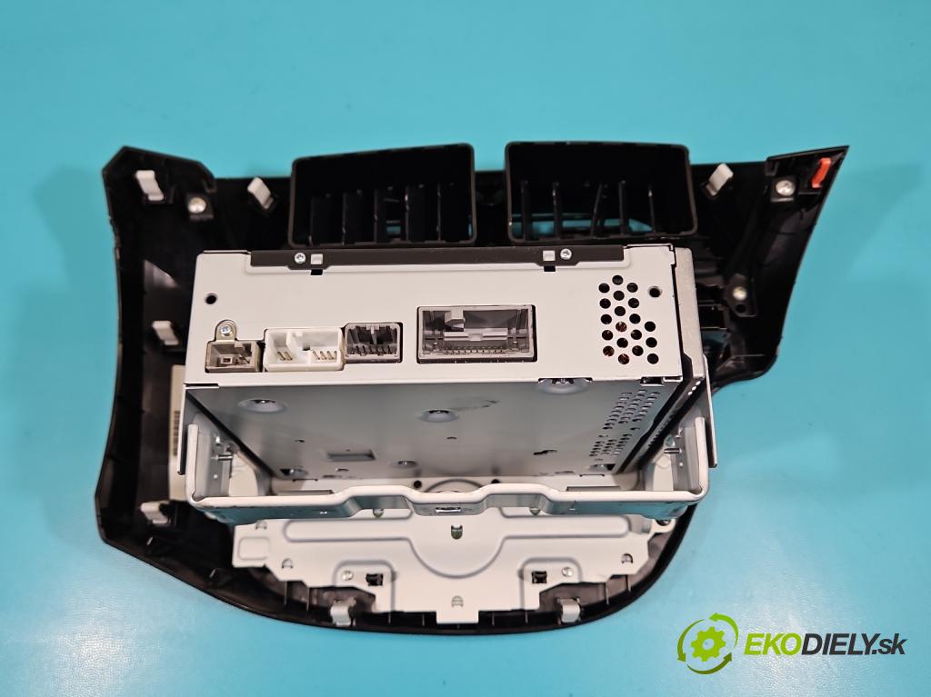 Honda Jazz III 2008-2014 1.3 16V 99 HP manual 73 kW 1339 cm3 5- Radio originál 39101-TF0-G212-M1