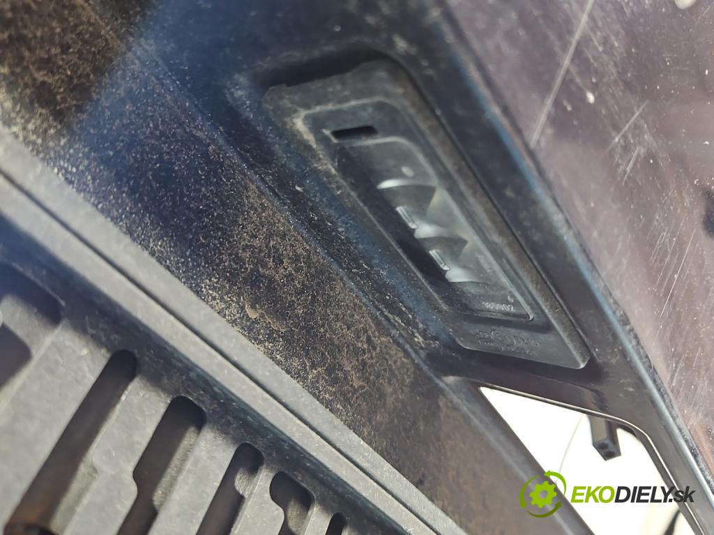 Vw Passat B7 2010-2014 2.0 tdi 140 hp automatic 103 kW 1968 cm3 5- zadní kufrové dveře  (Zadní kapota (kufr))