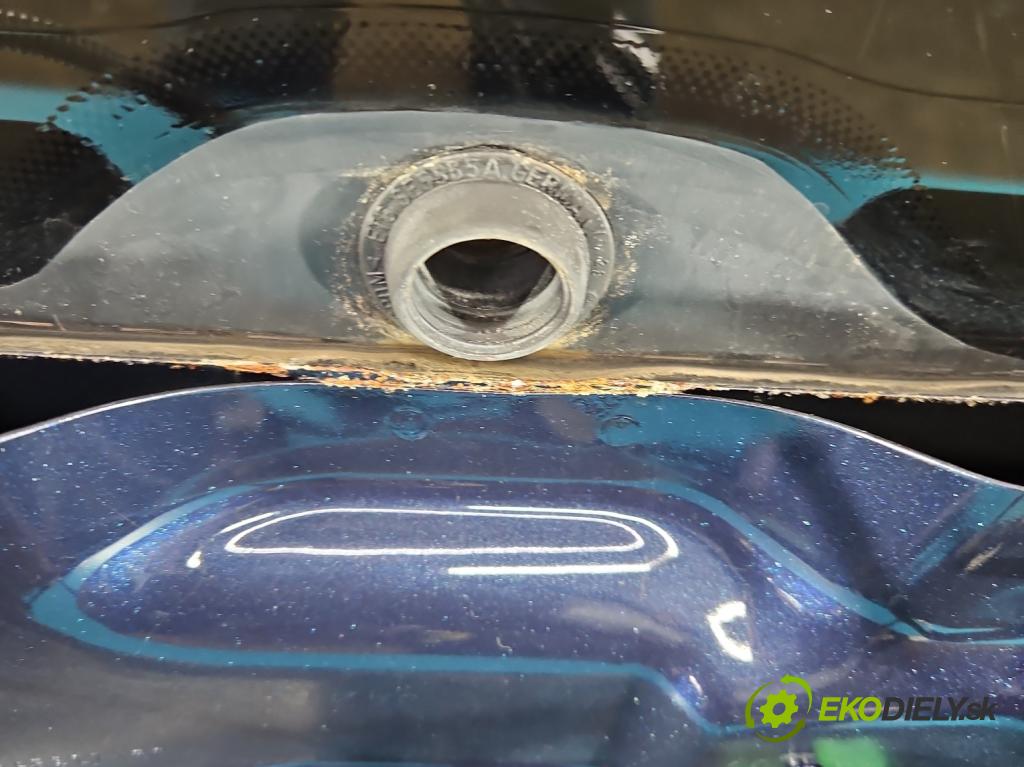 Vw Passat B7 2010-2014 2.0 tdi 140 hp automatic 103 kW 1968 cm3 5- zadní kufrové dveře  (Zadní kapota (kufr))