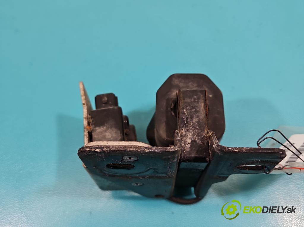 Audi 80 B4 1991-1994 2.0 90 HP manual 66 kW 1984 cm3 4- cievka zapaľovacia  (Zapaľovacia cievka)