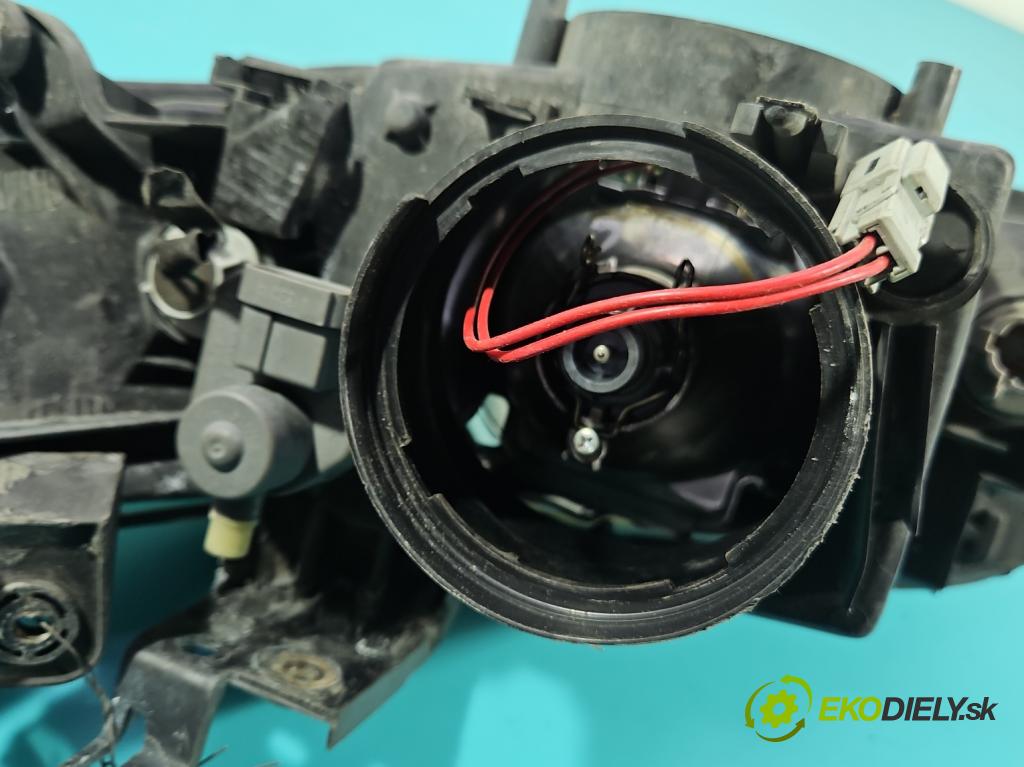 Infiniti FX I 2003-2008 3.5 V6 280KM: automatic 206 kW 3498 cm3 5- Reflektor: pravý (Svetlo predné pravé)