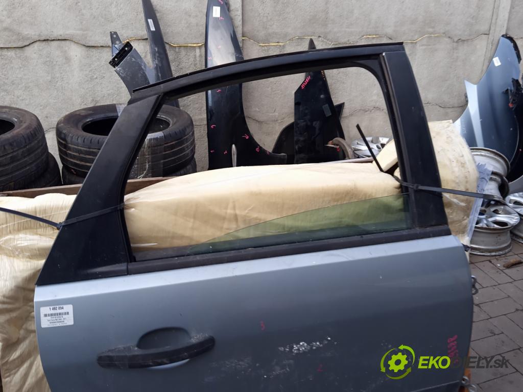 Ford Focus Mk2 2004-2011 1.6 tdci 90 hp manual 66 kW 1560 cm3 5- dveře zadní pravé  (Klika dveří ostatní)