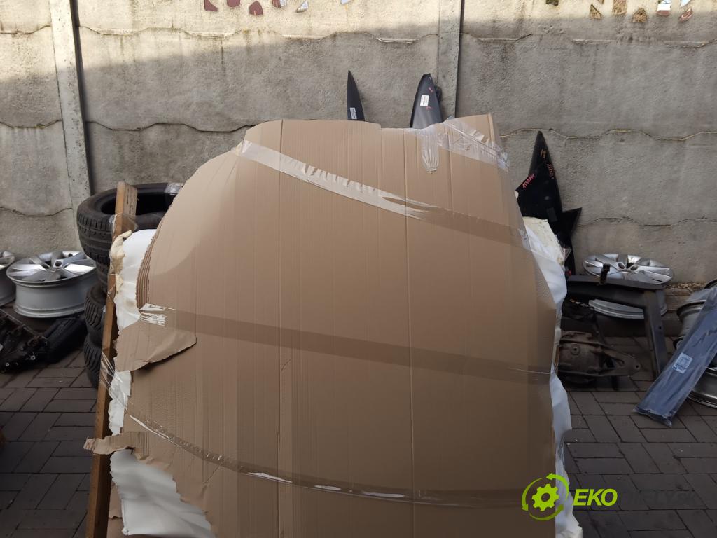 Ford Focus Mk2 2004-2011 1.6 tdci 90 hp manual 66 kW 1560 cm3 5- dveře zadní pravé  (Klika dveří ostatní)