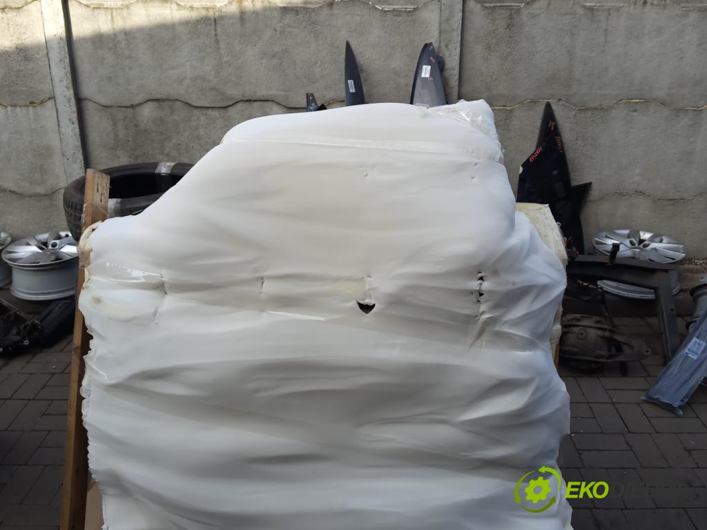 Ford Focus Mk2 2004-2011 1.6 tdci 90 hp manual 66 kW 1560 cm3 5- dveře zadní pravé  (Klika dveří ostatní)