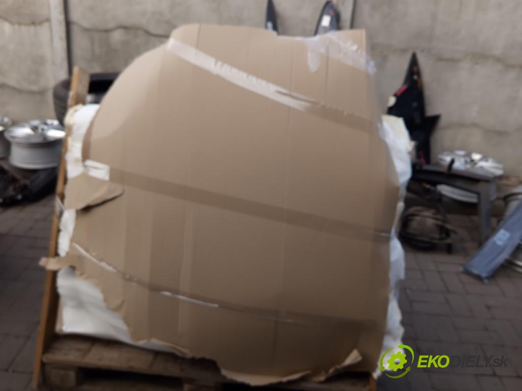 Ford Focus Mk2 2004-2011 1.6 tdci 90 hp manual 66 kW 1560 cm3 5- dveře zadní pravé  (Klika dveří ostatní)