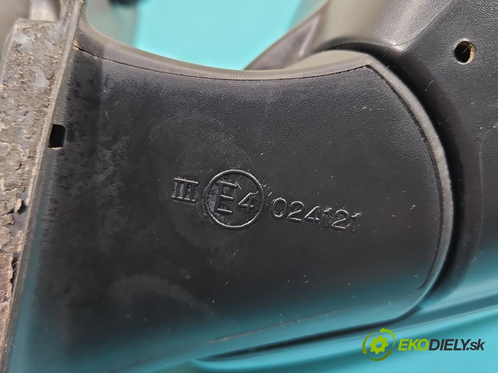 Suzuki Grand Vitara II 2005-2014 2.0 16V 140 hp manual 103 kW 1995 cm3 5- zpětné zrcátko pravé  (Klika dveří ostatní)