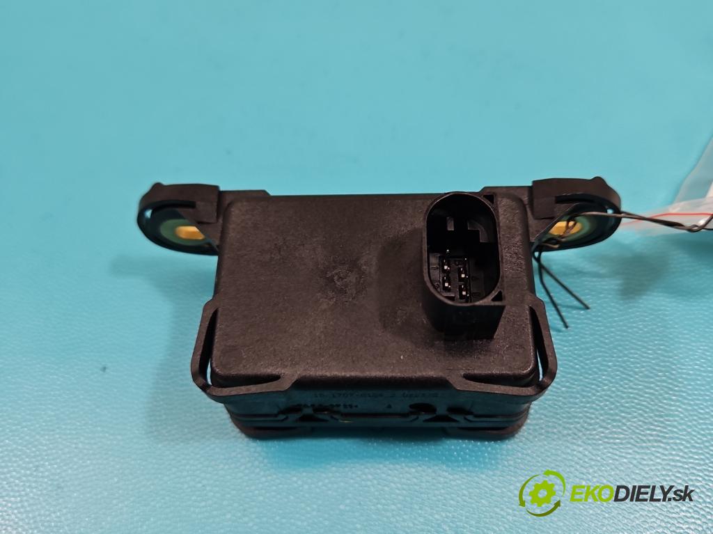 Suzuki Grand Vitara II 2005-2014 2.0 16V 140 hp manual 103 kW 1995 cm3 5- snímač ESP 33945-65J0