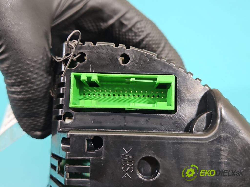 Audi A4 B7 2004-2008 1.9 tdi 116 HP manual 85 kW 1896 cm3 5- prístrojovka/ budíky 8E0920901B (Prístrojová doska)