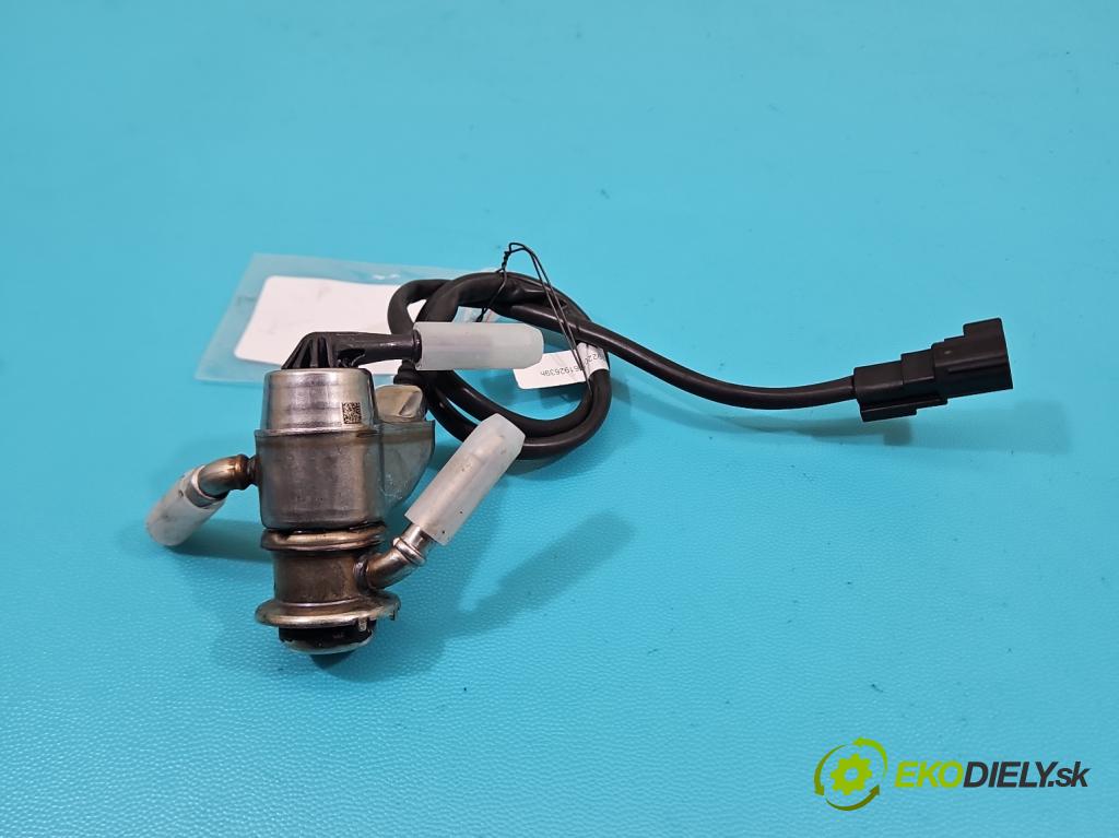 Ford S-max II 15-23 2.0 tdci 150 HP automatic 110 kW 1995 cm3 5- vstrek 0444025068 (Vstrekovač paliva)