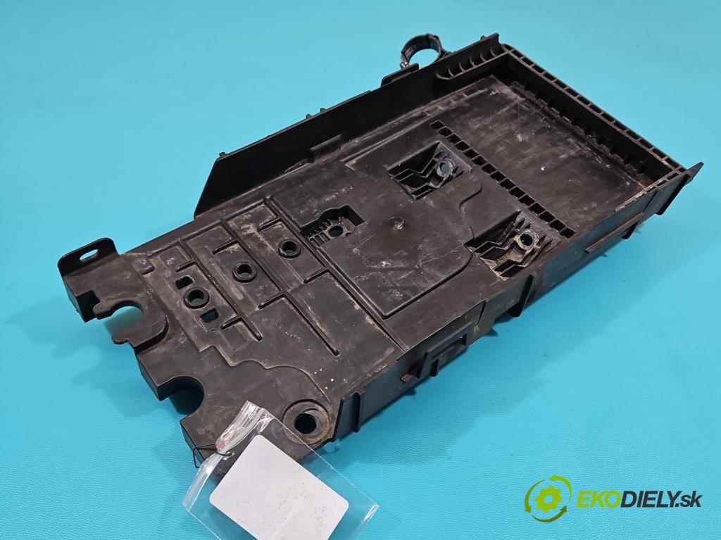 Ford S-max II 2015-2023 2.0 tdci 150 hp automatic 110 kW 1995 cm3 5- Základ: ostatní: JM2B-10723-AC