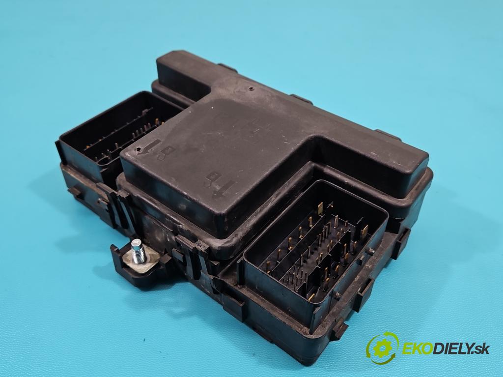 Ford S-max II 15-23 2.0 tdci 150 hp automatic 110 kW 1995 cm3 5- skříňka pojistková K2GT14D066EA02 (Pojistková skříňka)
