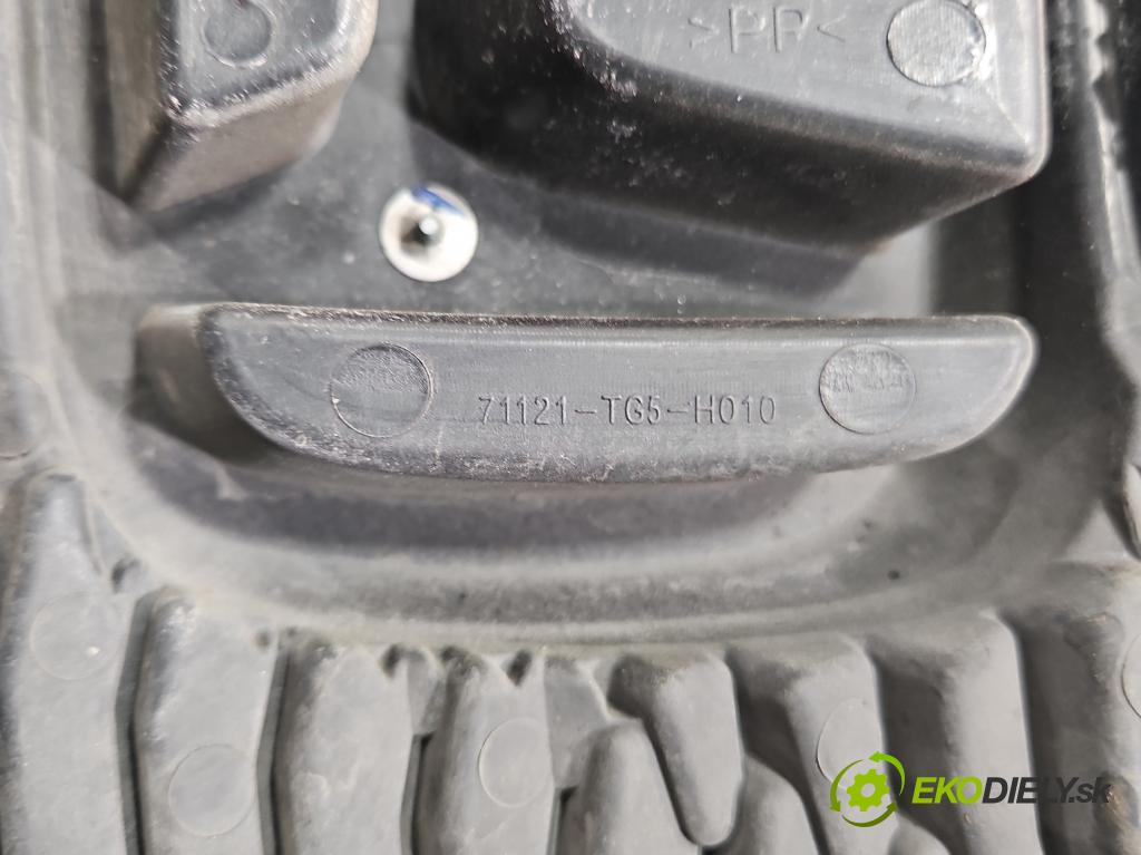 Honda Jazz III 2008-2014 1.3 16V 99 hp manual 73 kW 1339 cm3 5- mřížka 71121-TG5-H010