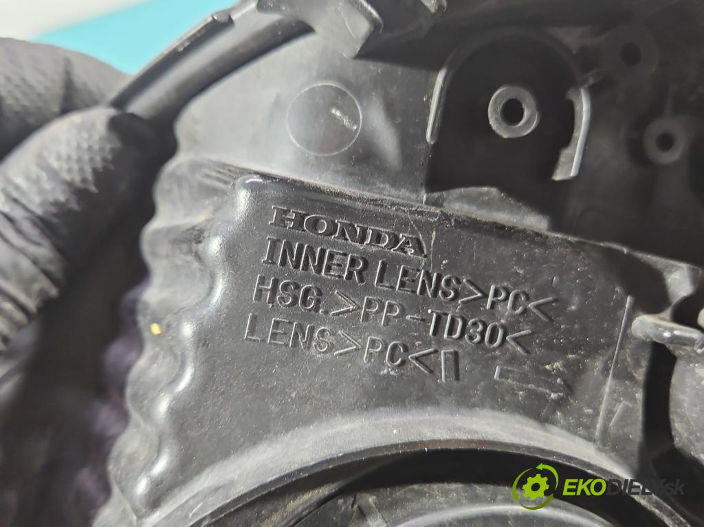 Honda Jazz III 2008-2014 1.3 16V 99 HP manual 73 kW 1339 cm3 5- Reflektor: pravý  (Svetlo predné pravé)