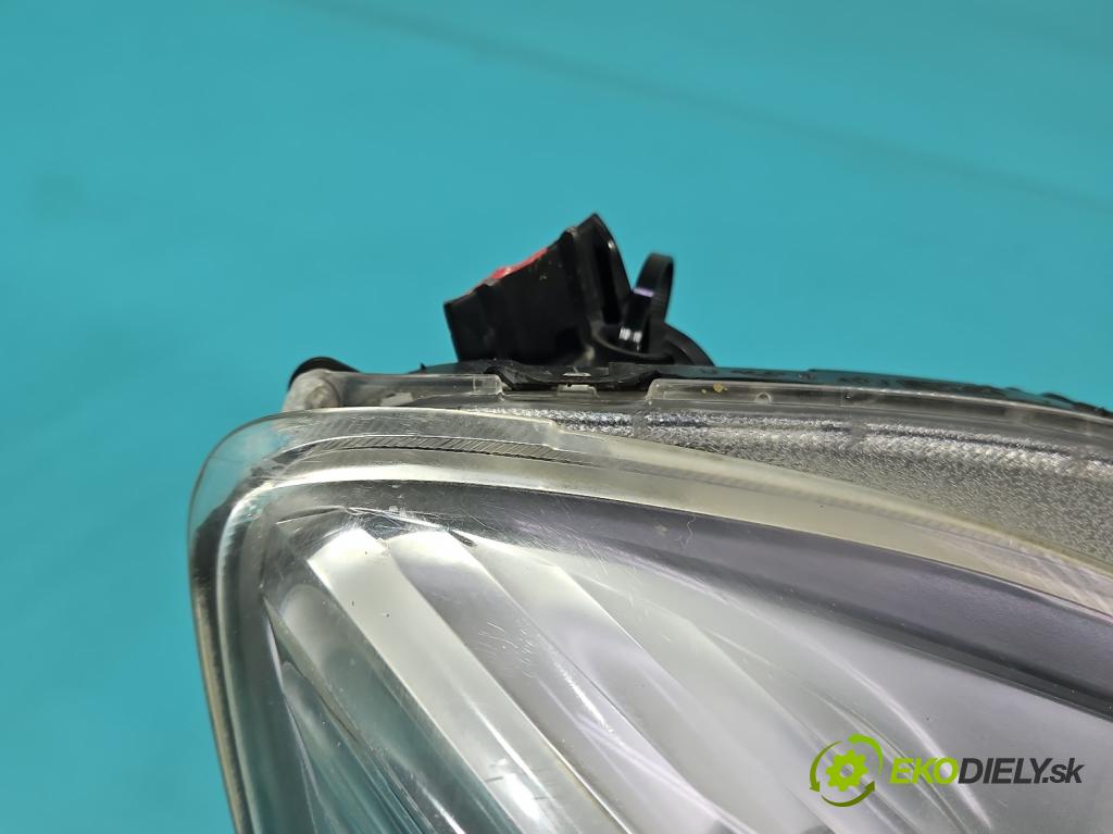 Honda Jazz III 2008-2014 1.3 16V 99 HP manual 73 kW 1339 cm3 5- Reflektor: pravý  (Svetlo predné pravé)