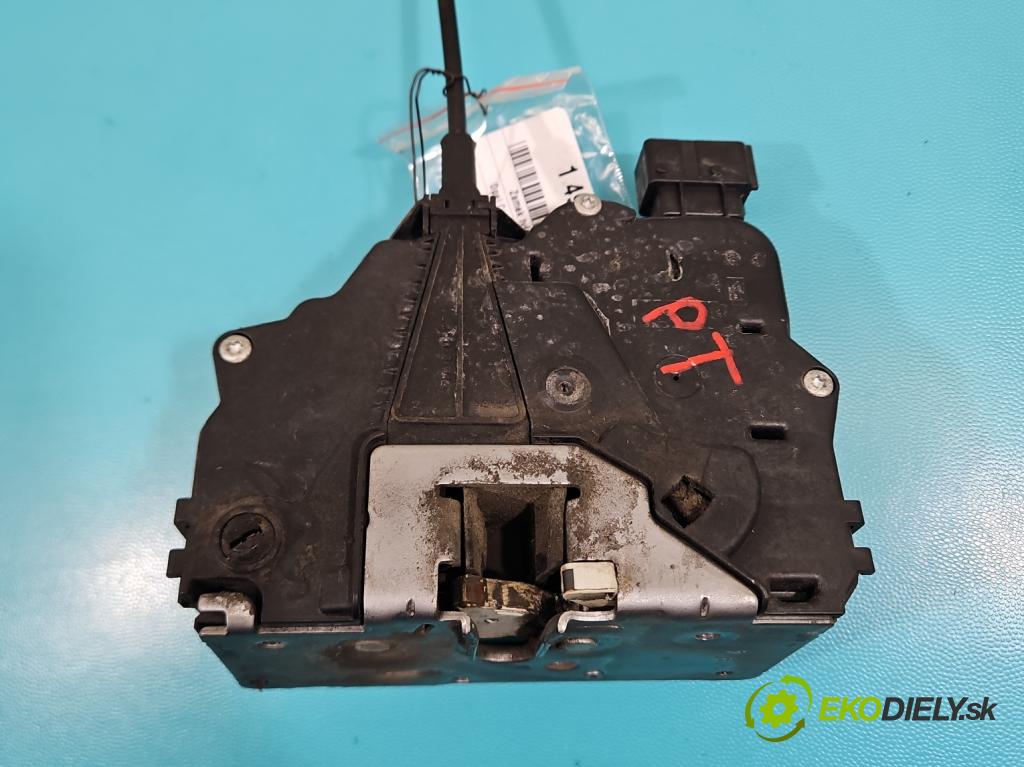 Opel Corsa D 2006-2014 1.2 16V 80 hp manual 59 kW 1229 cm3 5- zámek zadní pravý 13258267