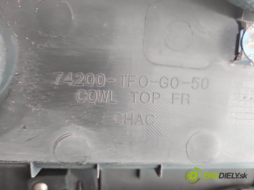 Honda Jazz III 2008-2014 1.3 16V 99 hp manual 73 kW 1339 cm3 5- torpédo 74200-TF0-G0-50 (Plast pod čelním sklem)