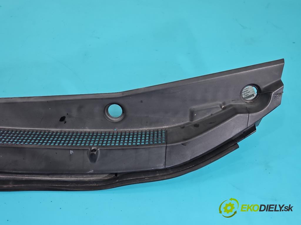 Honda Jazz III 2008-2014 1.3 16V 99 hp manual 73 kW 1339 cm3 5- torpédo 74200-TF0-G0-50 (Plast pod čelním sklem)