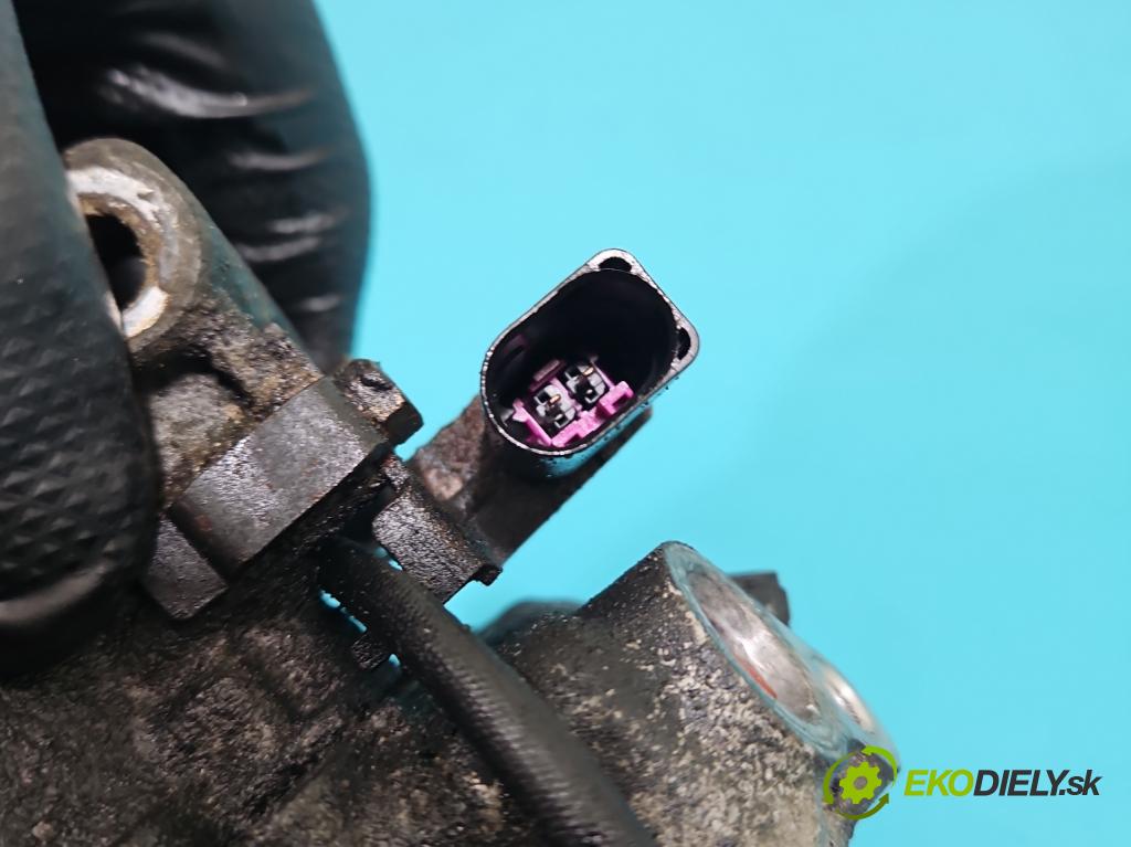 Audi A4 B6 2000-2004 1.9 tdi 101 HP manual 74 kW 1896 cm3 4- Kompresor: klimatizácie  (Kompresor klimatizácie)