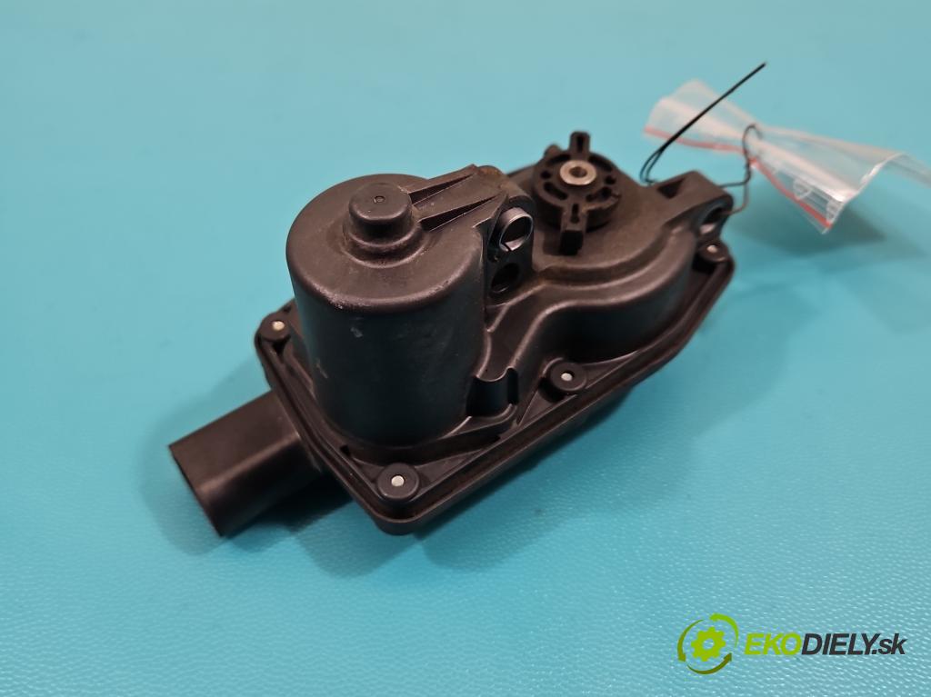 Opel Mokka A 2012-2019 1.6 cdti 136 HP manual 100 kW 1598 cm3 5- Ovladač: klapky: kolektor 703206220 (Motorček ostatné)