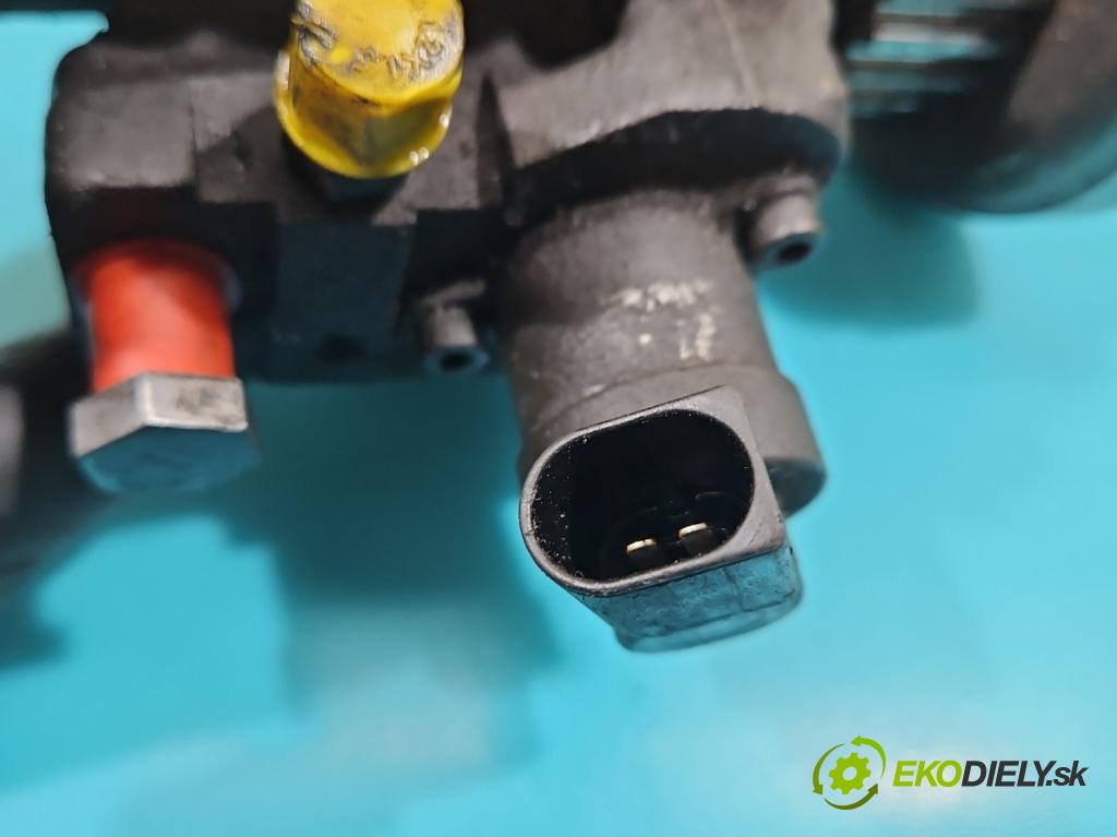 Audi A5 8T 2007-2016 3.0 tdi V6 239KM manual 176 kW 2967 cm3 2- čerpadlo vstrekovacia 0445010171 (Vstrekovacie čerpadlo)