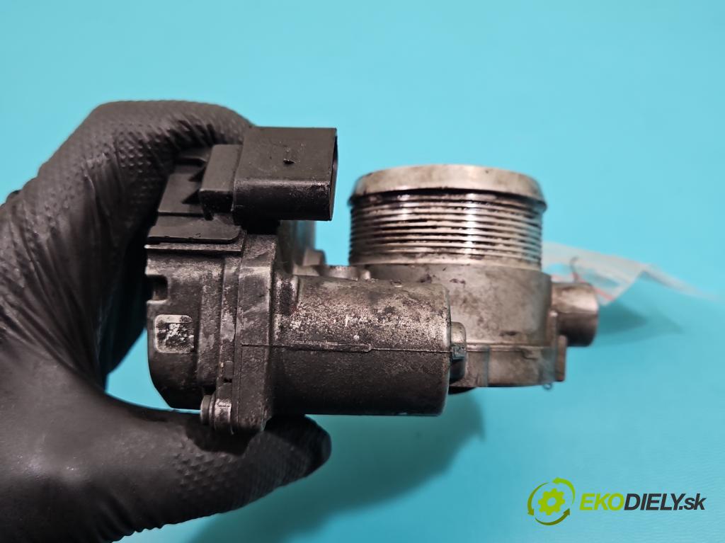 Audi A5 8T 2007-2016 3.0 tdi V6 239KM manual 176 kW 2967 cm3 2- klapka 4E0145950D (Škrtiaca klapka)