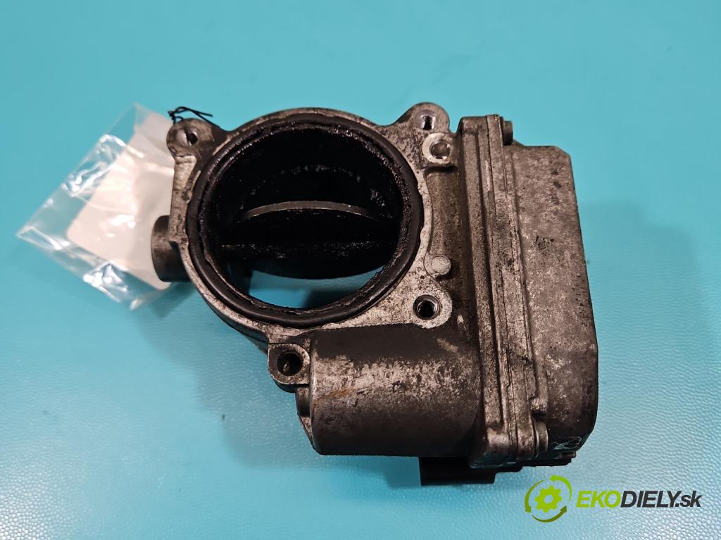 Audi A5 8T 2007-2016 3.0 tdi V6 239KM manual 176 kW 2967 cm3 2- klapka 4E0145950D (Škrtiaca klapka)