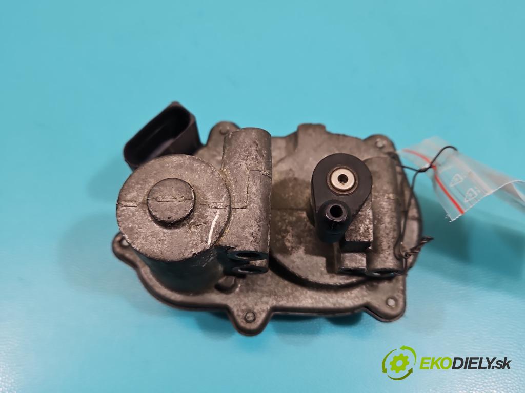 Audi A5 8T 2007-2016 3.0 tdi V6 239KM manual 176 kW 2967 cm3 2- Ovladač: klapky: kolektor 059129086K (Motorček ostatné)