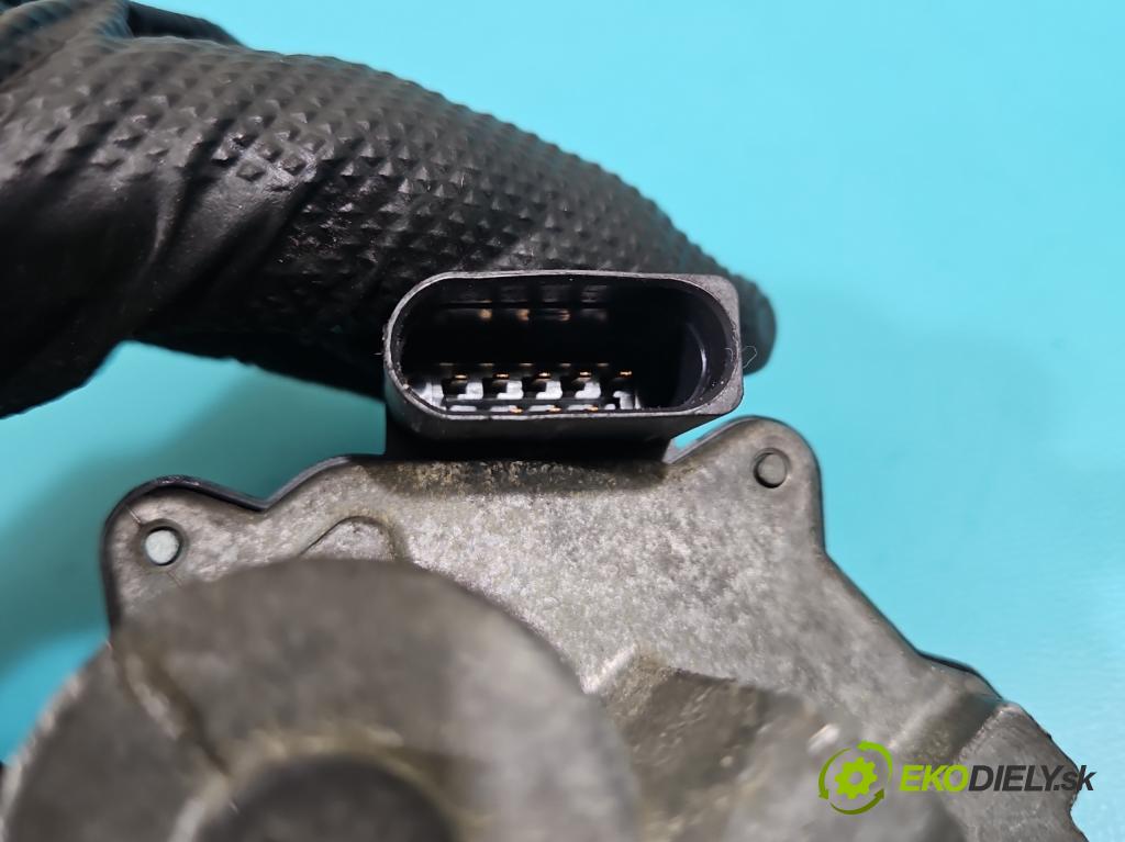 Audi A5 8T 2007-2016 3.0 tdi V6 239KM manual 176 kW 2967 cm3 2- Ovladač: klapky: kolektor 059129086K (Motorček ostatné)