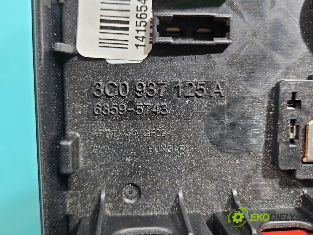 Vw Passat B7 2010-2014 2.0 tdi 140 hp automatic 103 kW 1968 cm3 5- skříňka pojistková 3C0937125A (Pojistková skříňka)