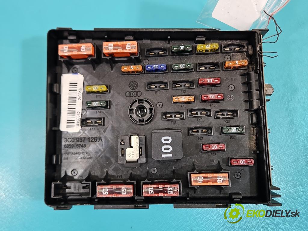 Vw Passat B7 2010-2014 2.0 tdi 140 hp automatic 103 kW 1968 cm3 5- skříňka pojistková 3C0937125A (Pojistková skříňka)
