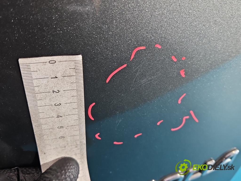 Toyota Corolla E12 2001-2009 2.0 D4D 90 hp manual 66 kW 1995 cm3 5- zadní kufrové dveře  (Zadní kapota (kufr))