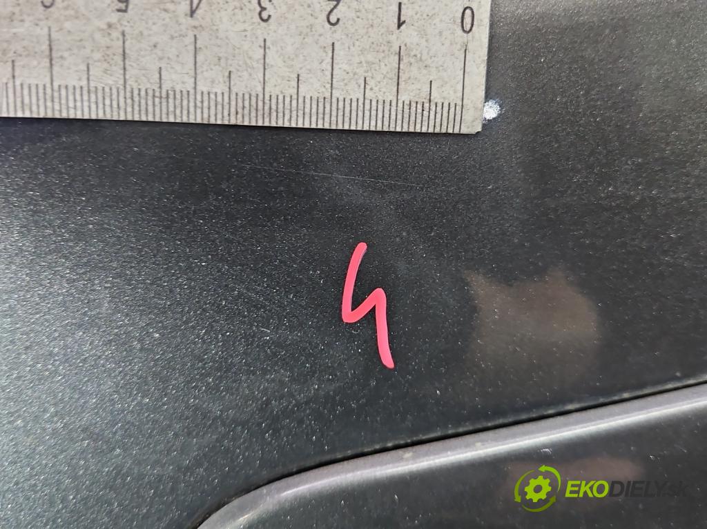 Toyota Corolla E12 2001-2009 2.0 D4D 90 hp manual 66 kW 1995 cm3 5- zadní kufrové dveře  (Zadní kapota (kufr))