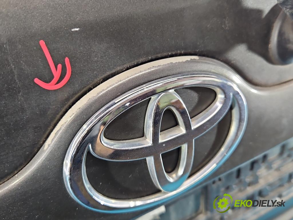 Toyota Corolla E12 2001-2009 2.0 D4D 90 hp manual 66 kW 1995 cm3 5- zadní kufrové dveře  (Zadní kapota (kufr))